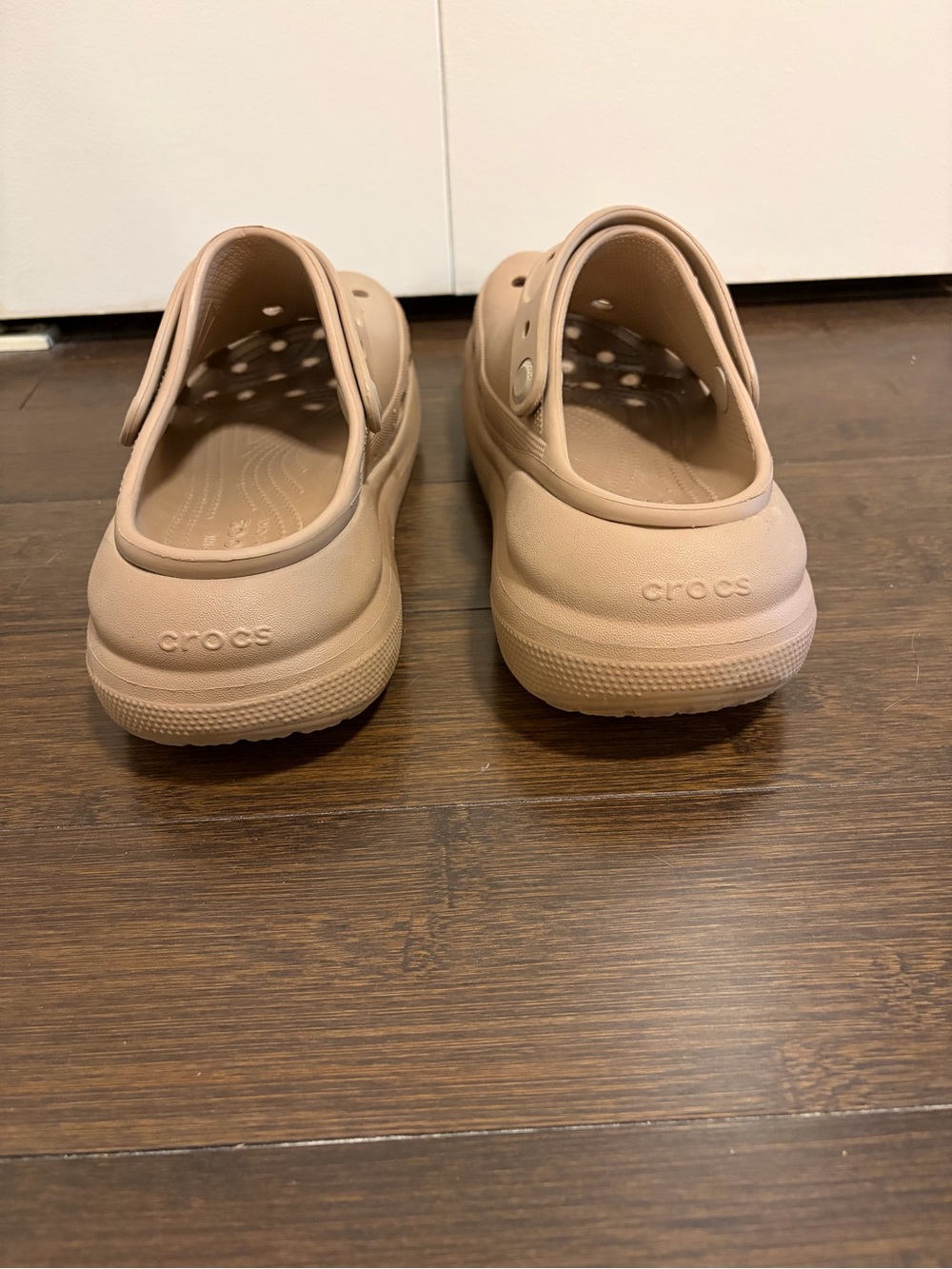 Crocs Classic Crush Clogs Tan - Picture 5 of 7
